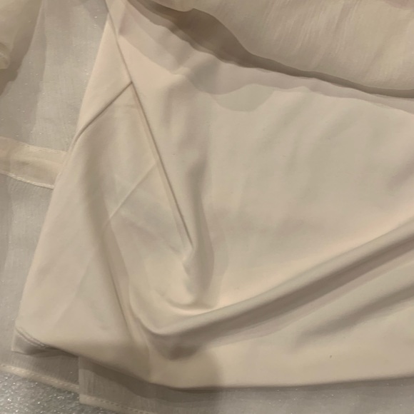 BCBGMAXAZRIA Ruffle Long Sleeve Chiffon Top Blouse Off White/GARDENIA MRSP $198 - Picture 11 of 15